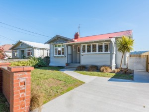 Property for sale 93 Riverside Drive