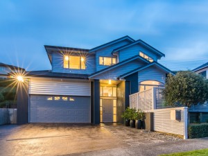 Property for sale 14 Sandybrow