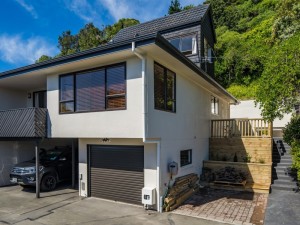 Property for sale 8/24 Acheron Road