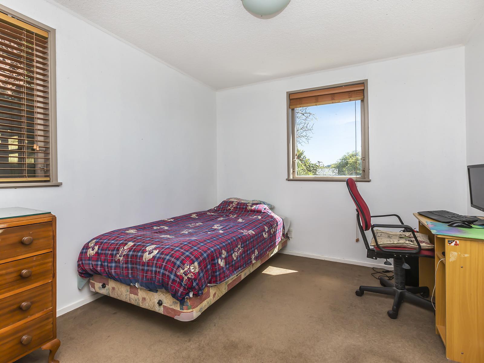 8 Shotter Street, Karori