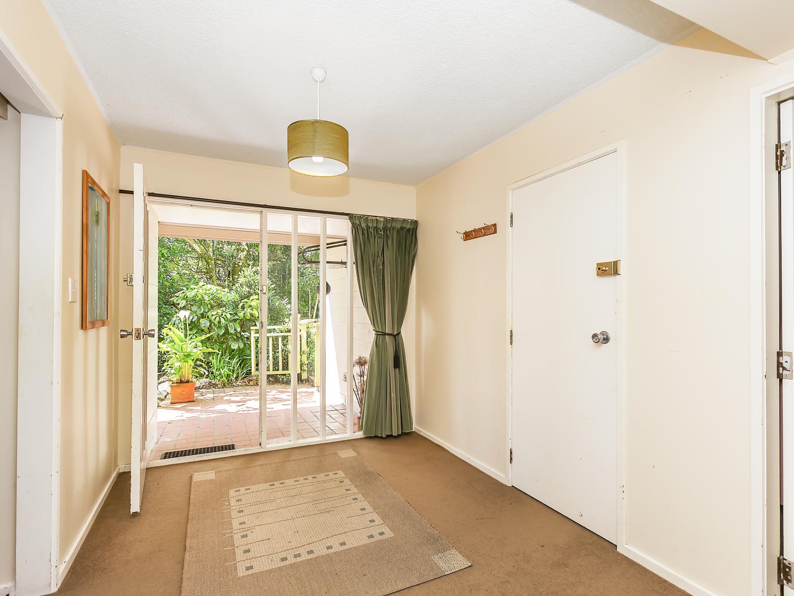 8 Shotter Street, Karori