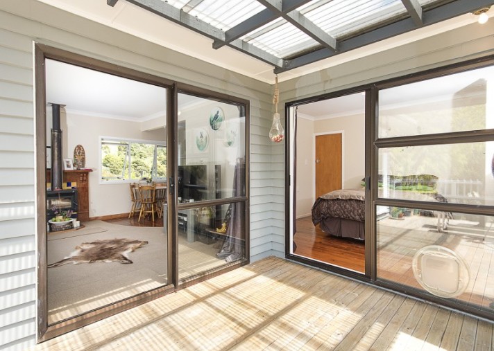 42 and 34 Cemetery Road, Pollok