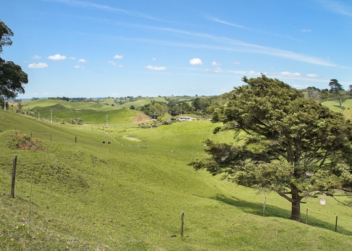 42 and 34 Cemetery Road, Pollok