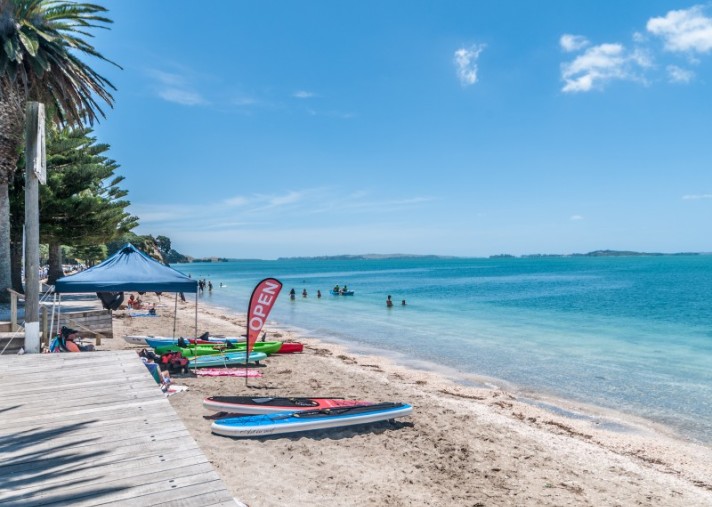 5a The Esplanade, Eastern Beach 