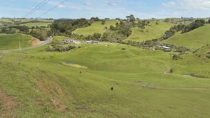 42 and 34 Cemetery Road, Pollok