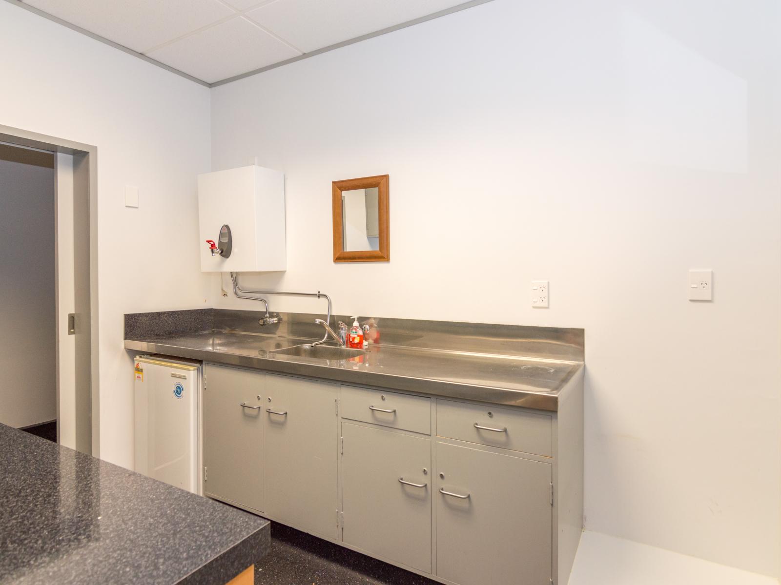 32 Amesbury Street, Central