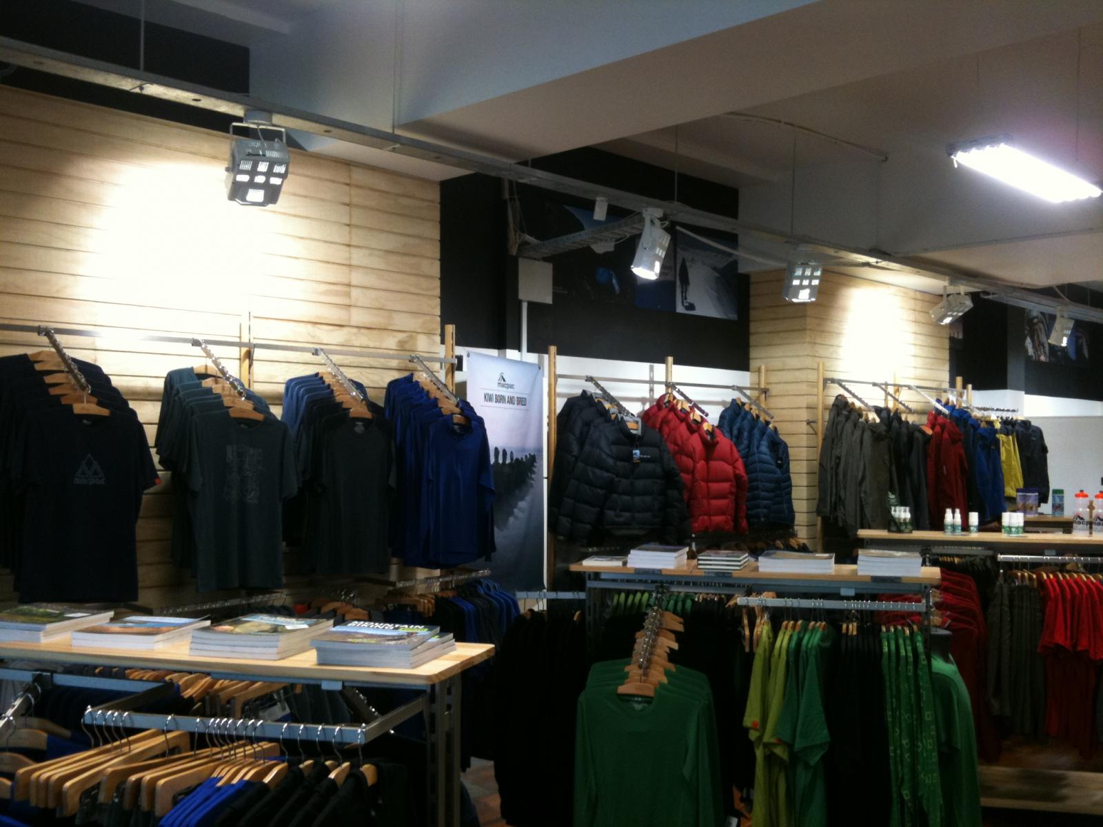 113-115 The Square, Central