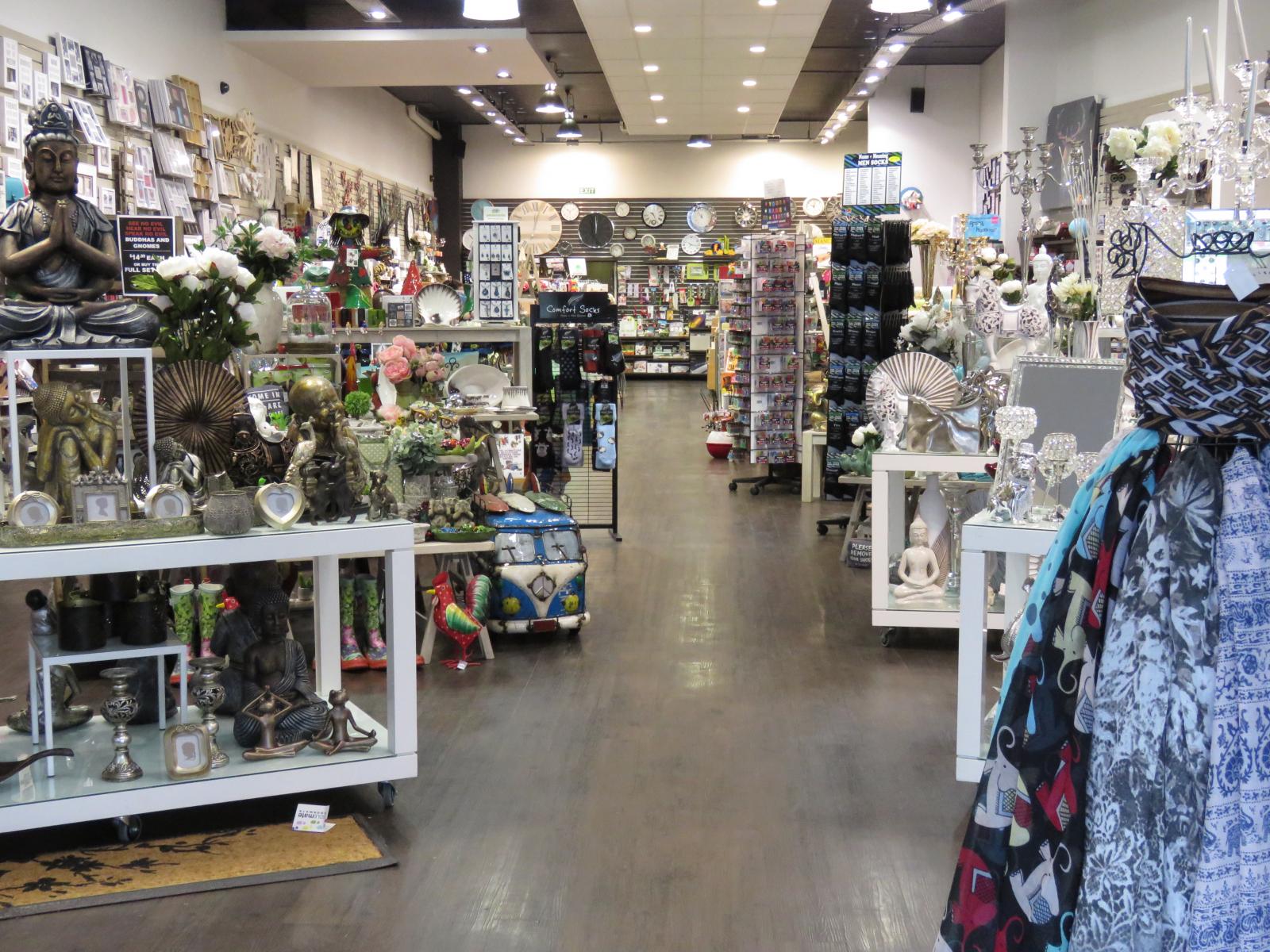 91-92 The Square, Central