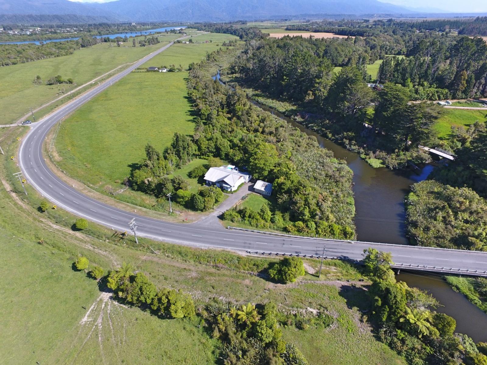 17 State Highway 67 Cape Foulwind, Westport