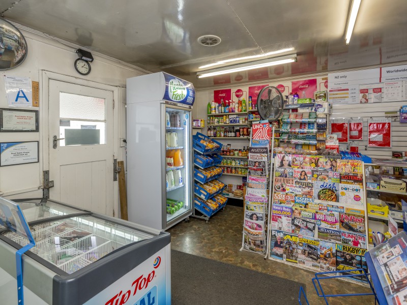 1048 State Highway 1, Manakau
