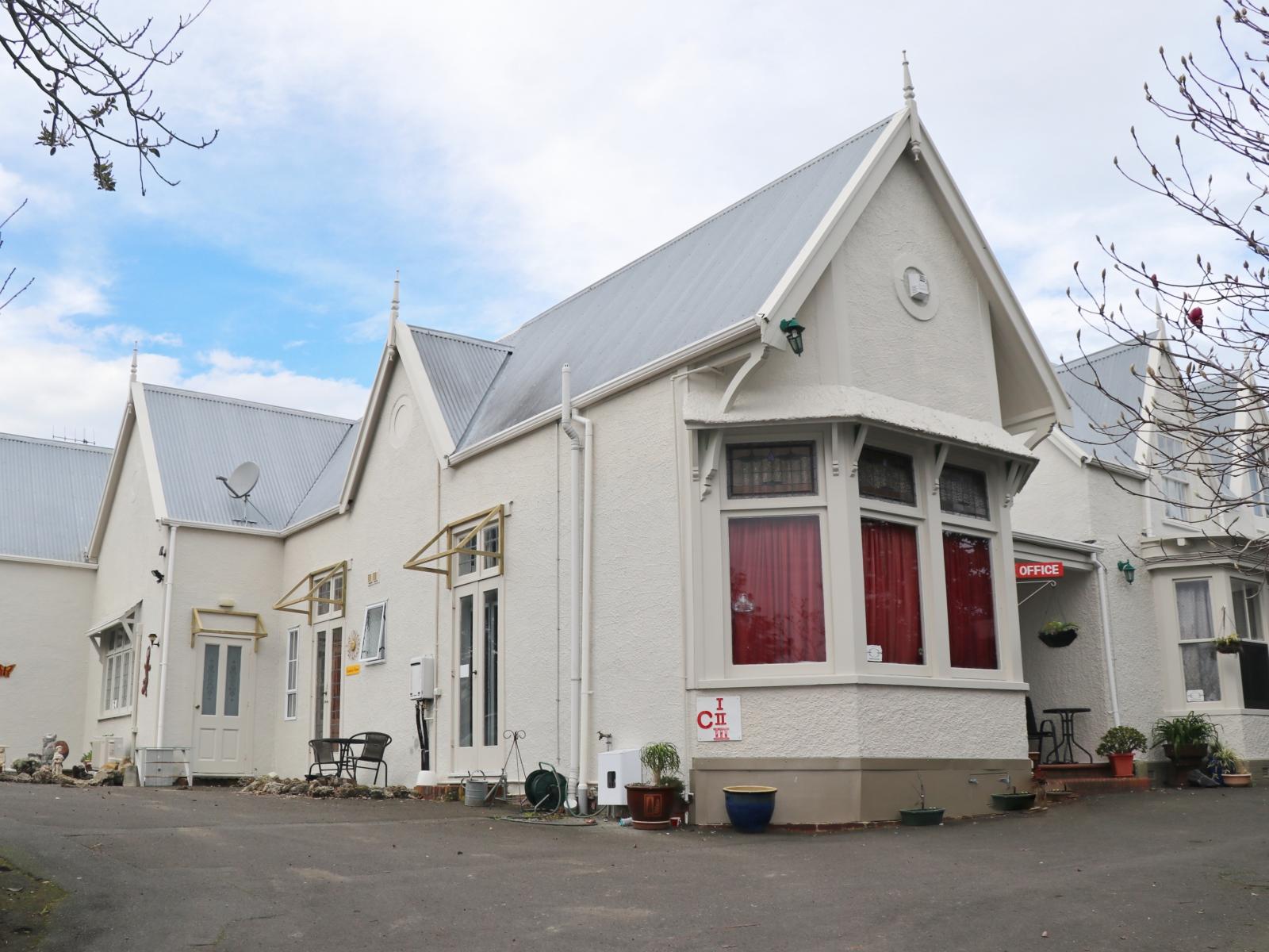 140 Anzac Parade, Whanganui East