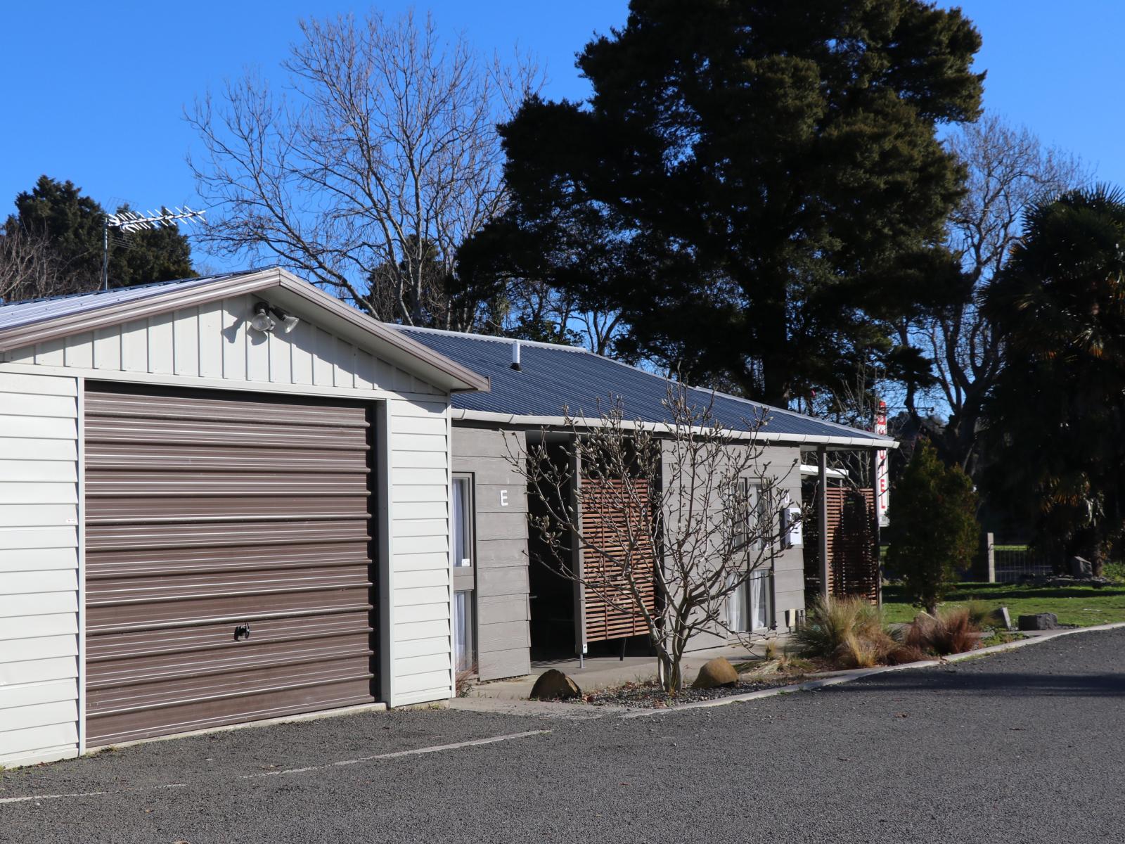 140 Anzac Parade, Whanganui East