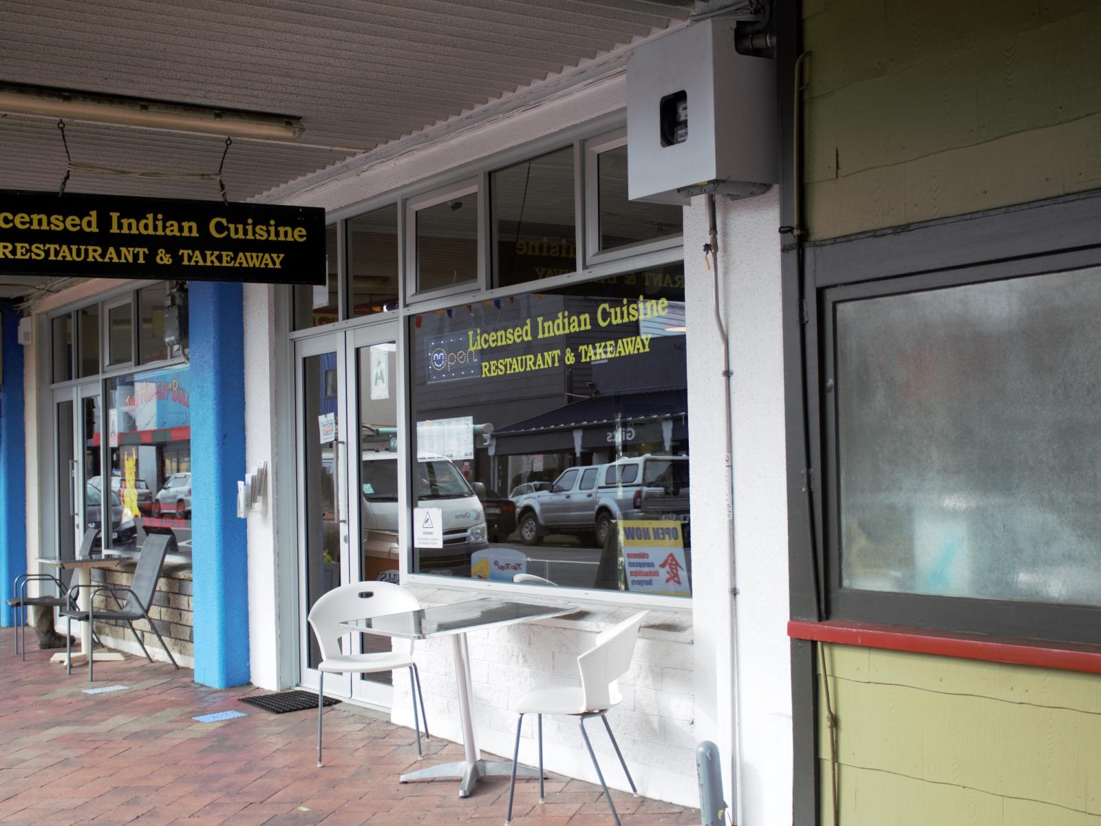 83 High Street, Bulls