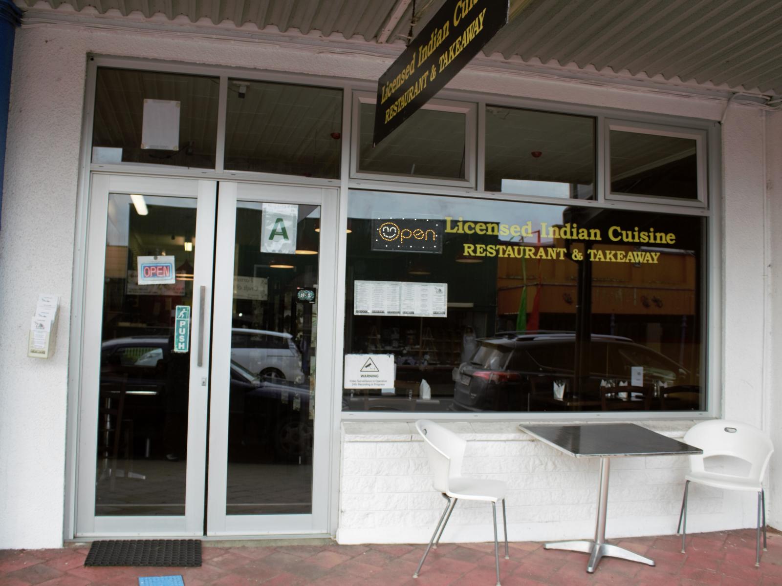 83 High Street, Bulls