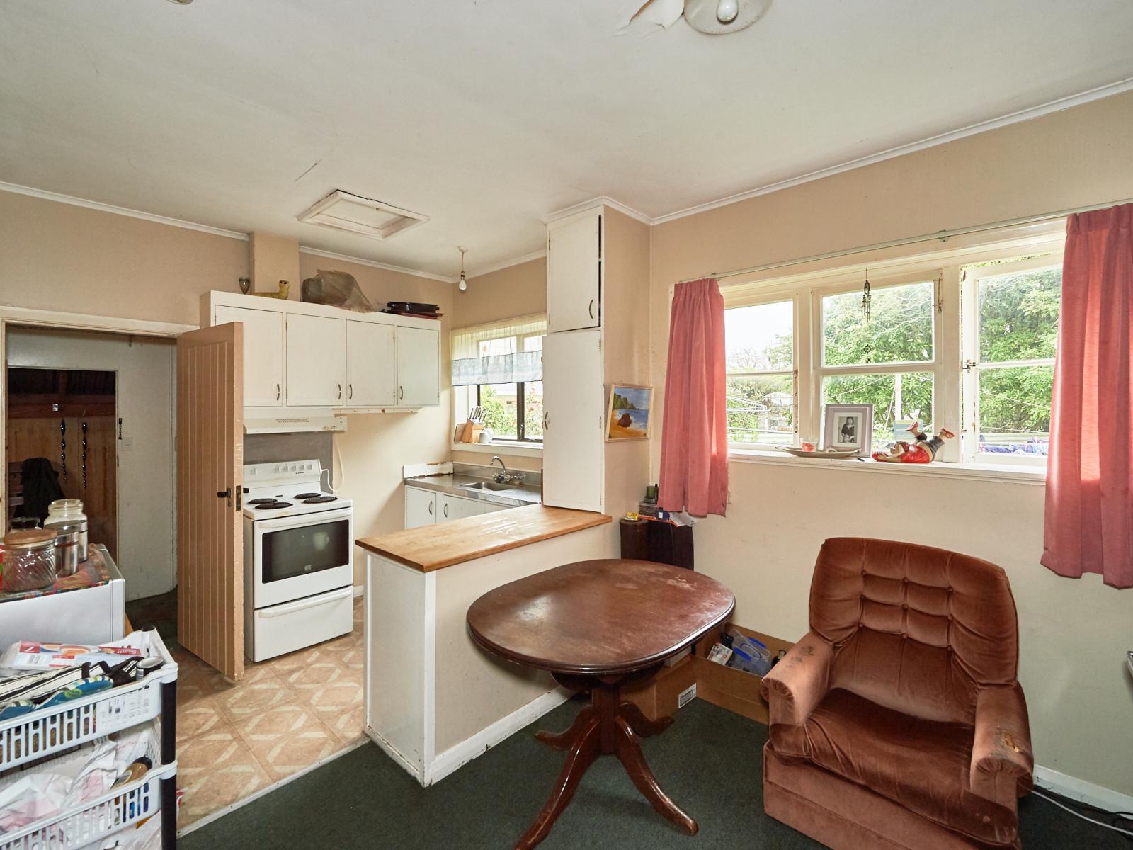 7A Nathan Place, West End