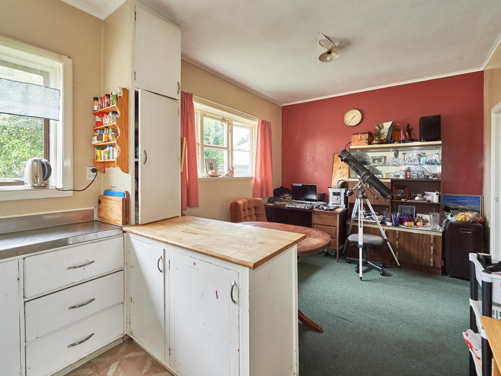 7A Nathan Place, West End