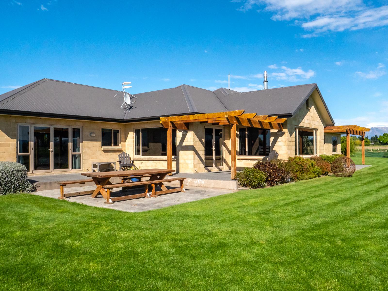 67 Oakleys Road, Mayfield