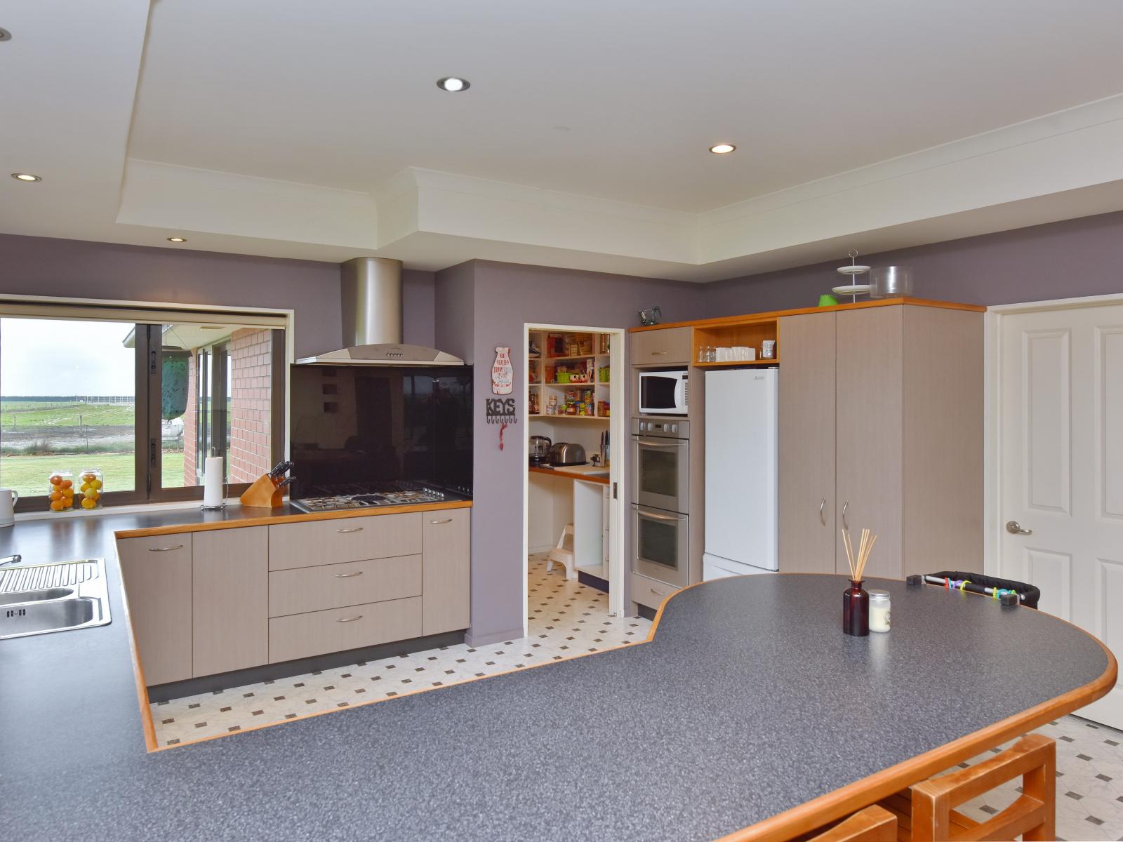 346 Parish Road, Oxford