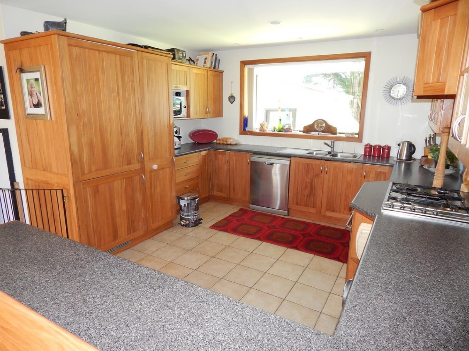 185 Queen Street, Westport