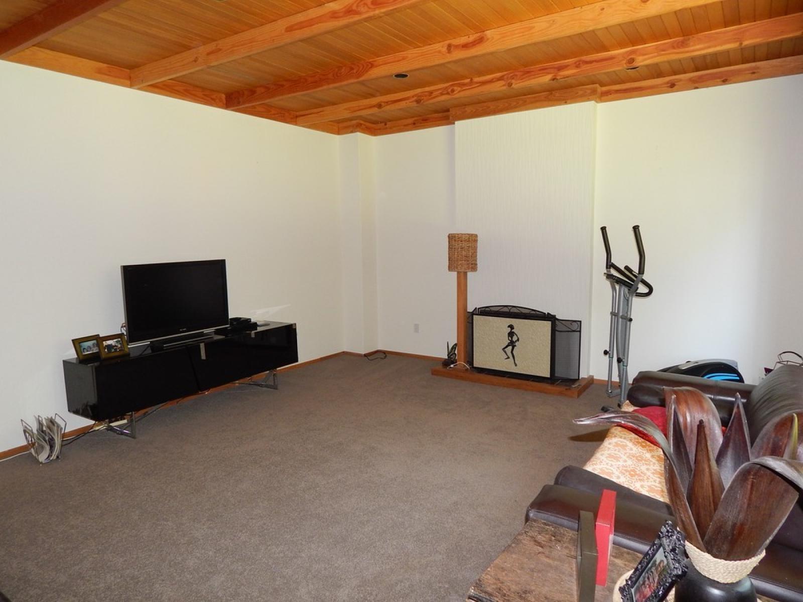 185 Queen Street, Westport