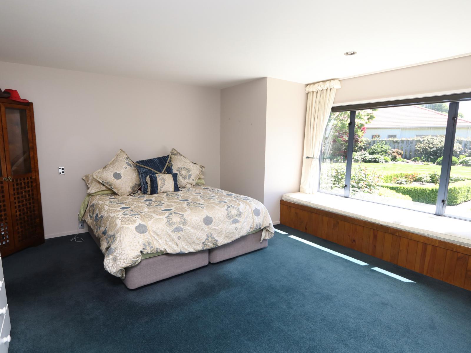 30 Catherwood Avenue, Allenton