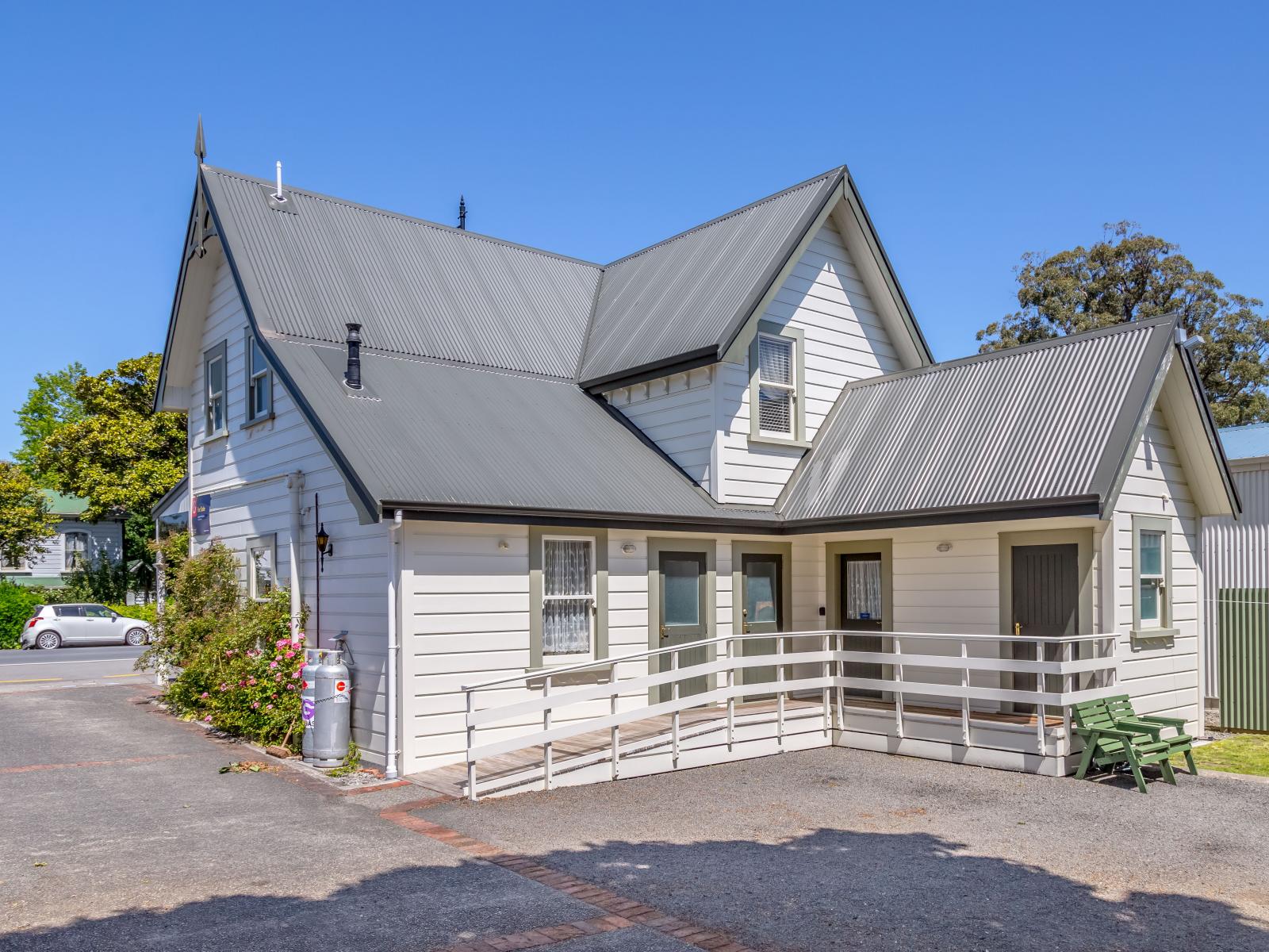 142 Main Street , Greytown