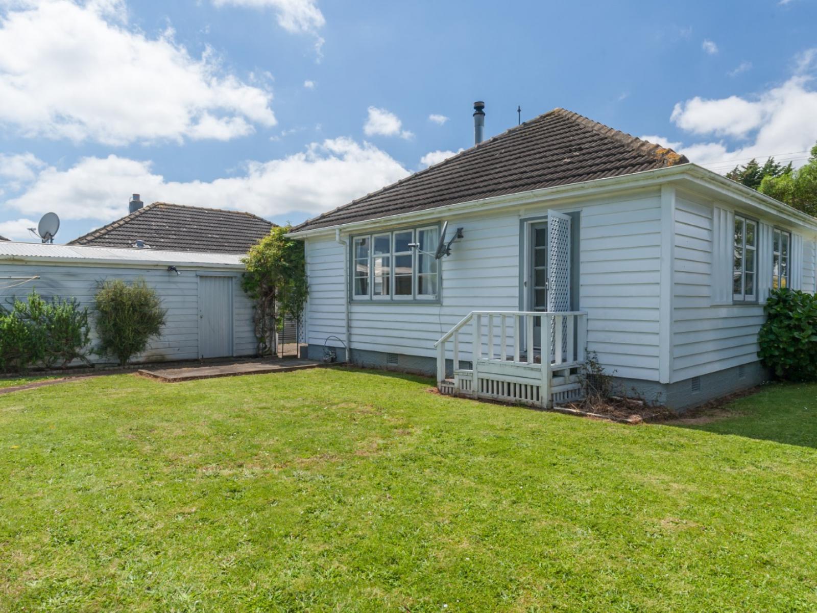 17 Russell Street, Foxton