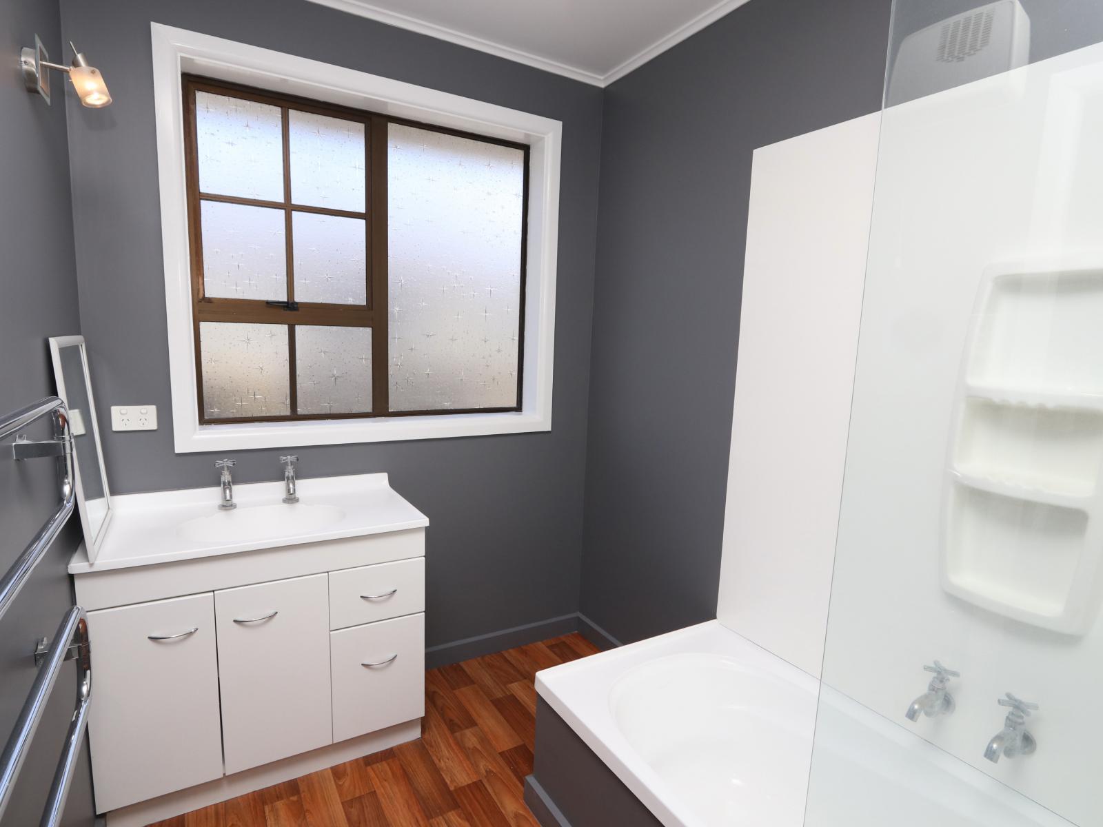 70 Creek Road, Allenton