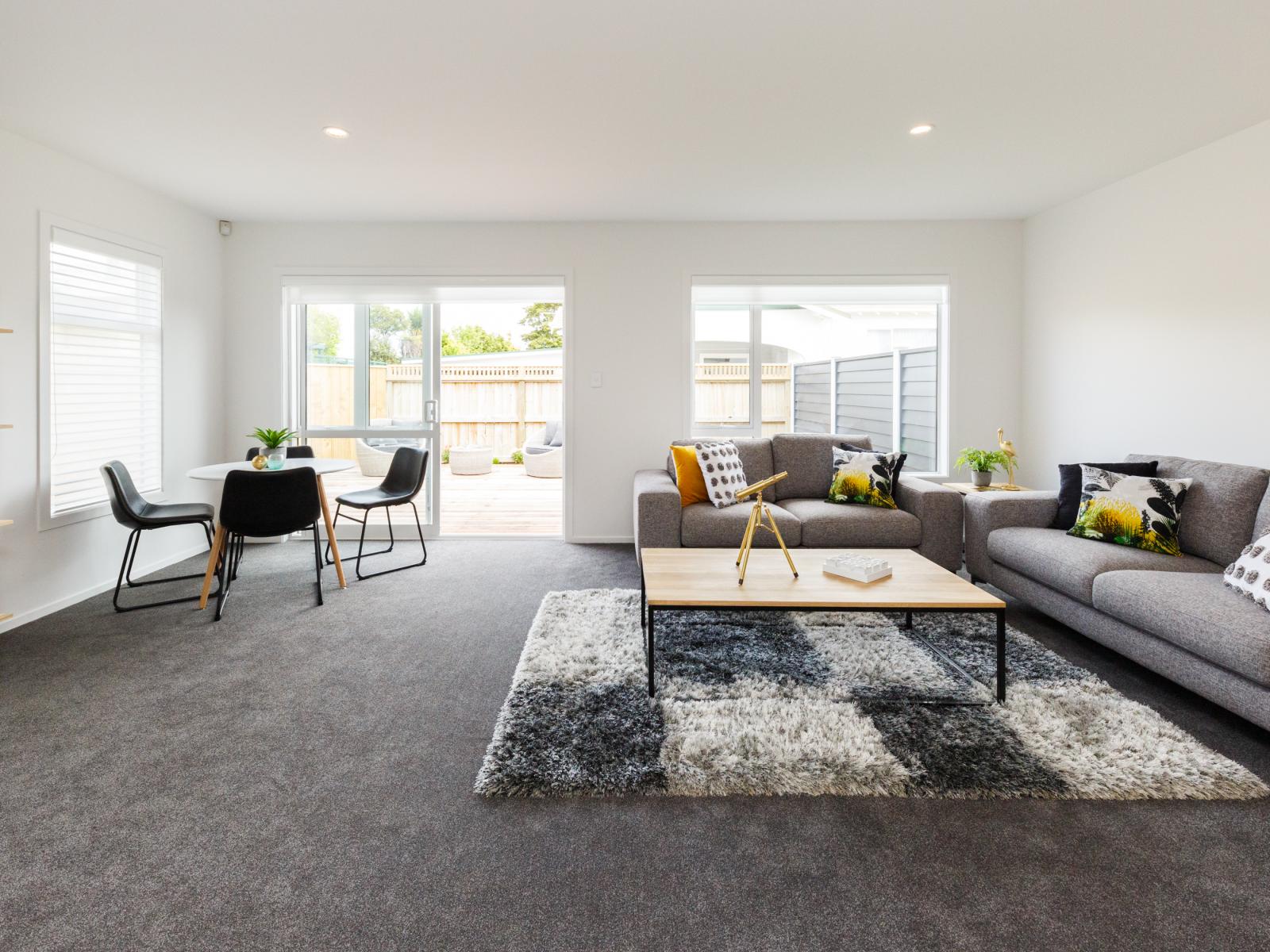 74/2 Roy Street, Central