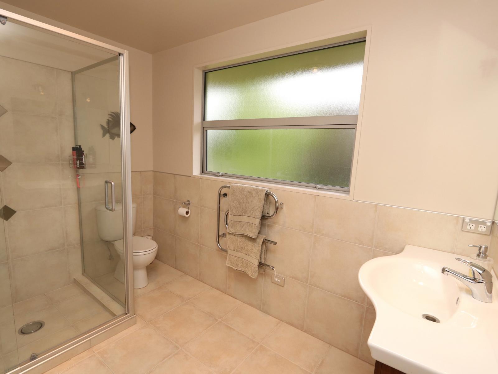 67 Farm Road, Allenton