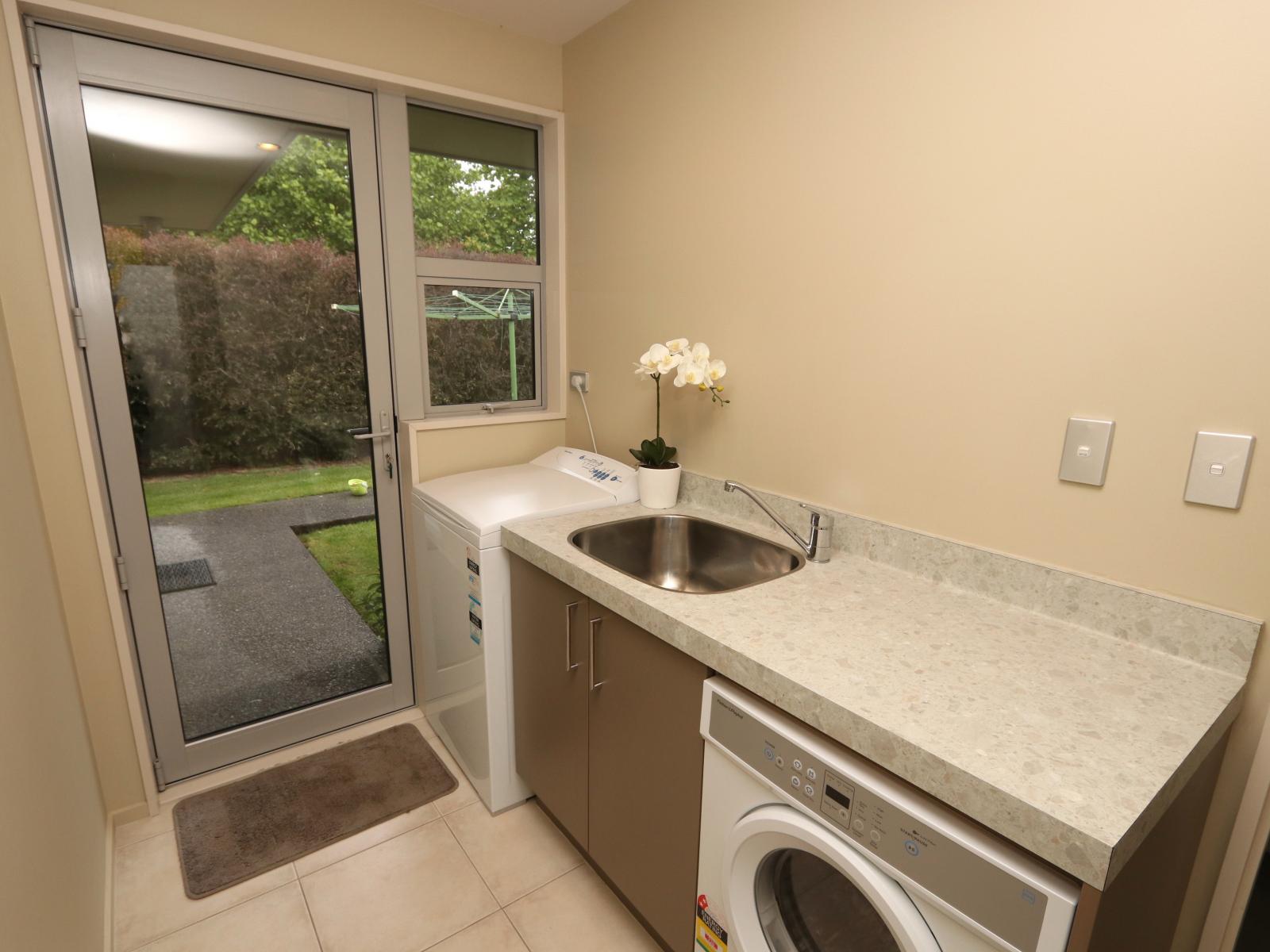 67 Farm Road, Allenton