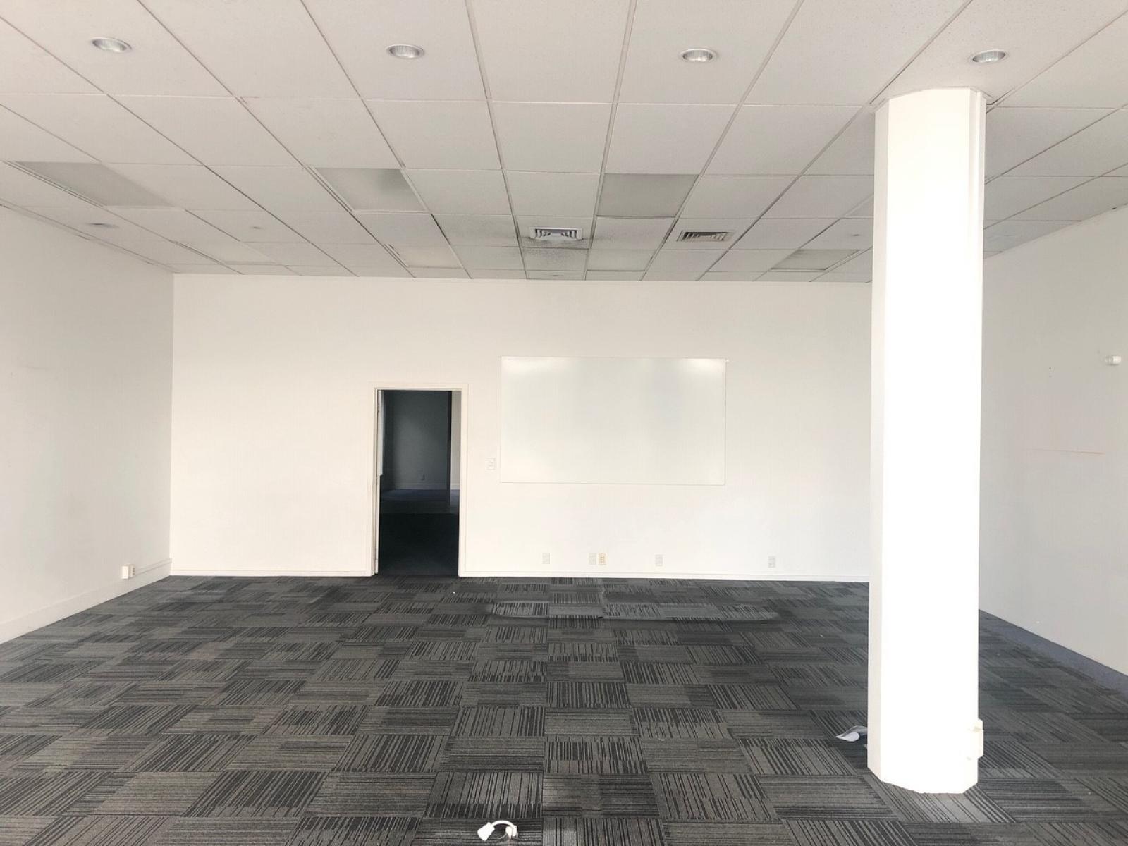 200 Queen Street West, Hastings