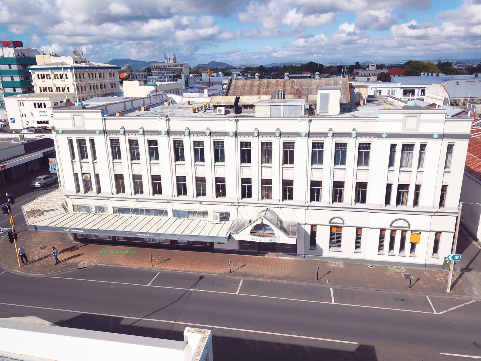 200 Queen Street West, Hastings