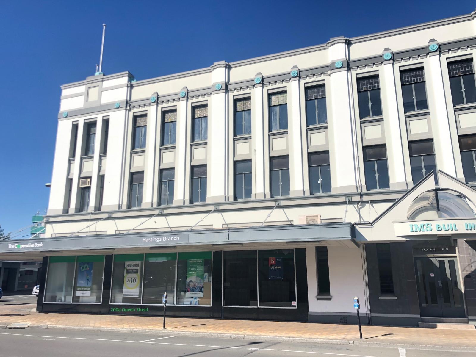 200 Queen Street West, Hastings