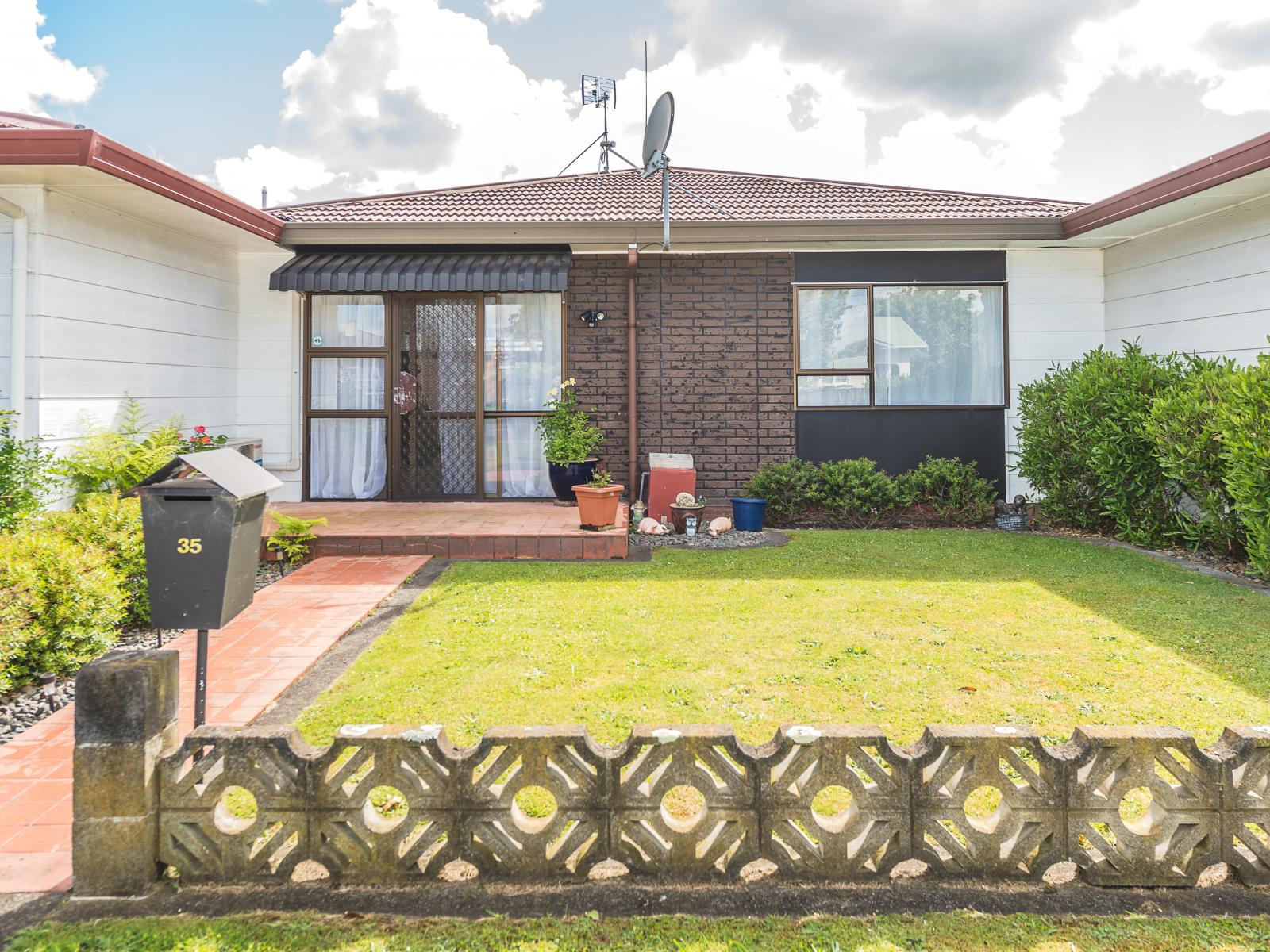 35 Young Street, Whanganui East