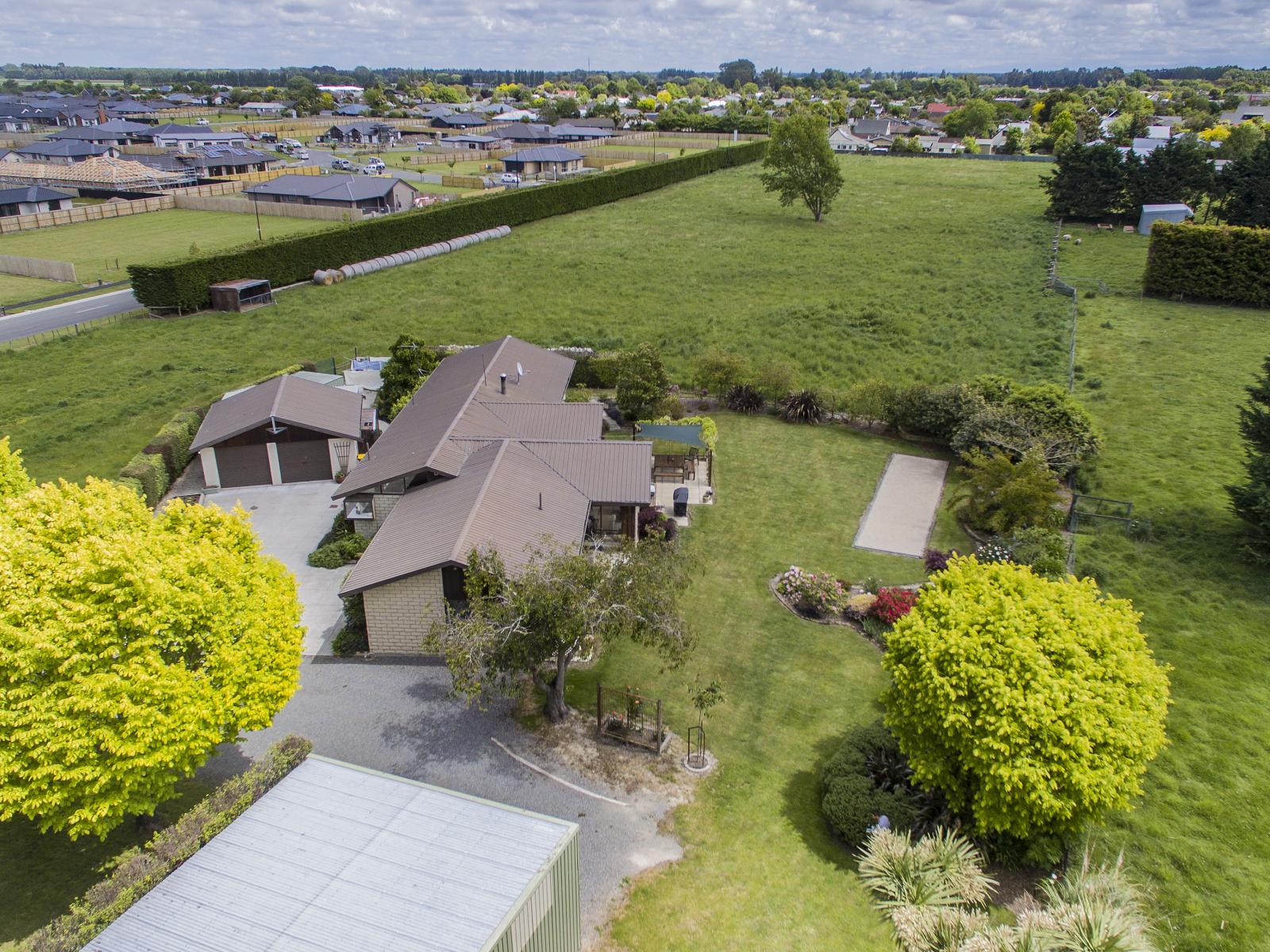 90 Gladstone Road, Woodend