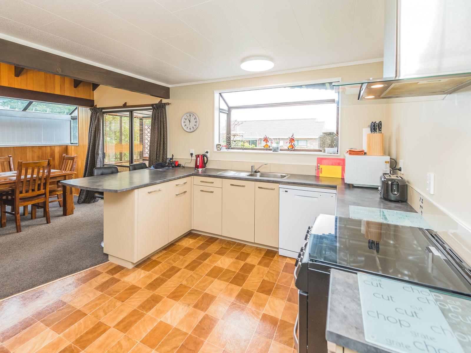 36 Parkdale Drive, Aramoho