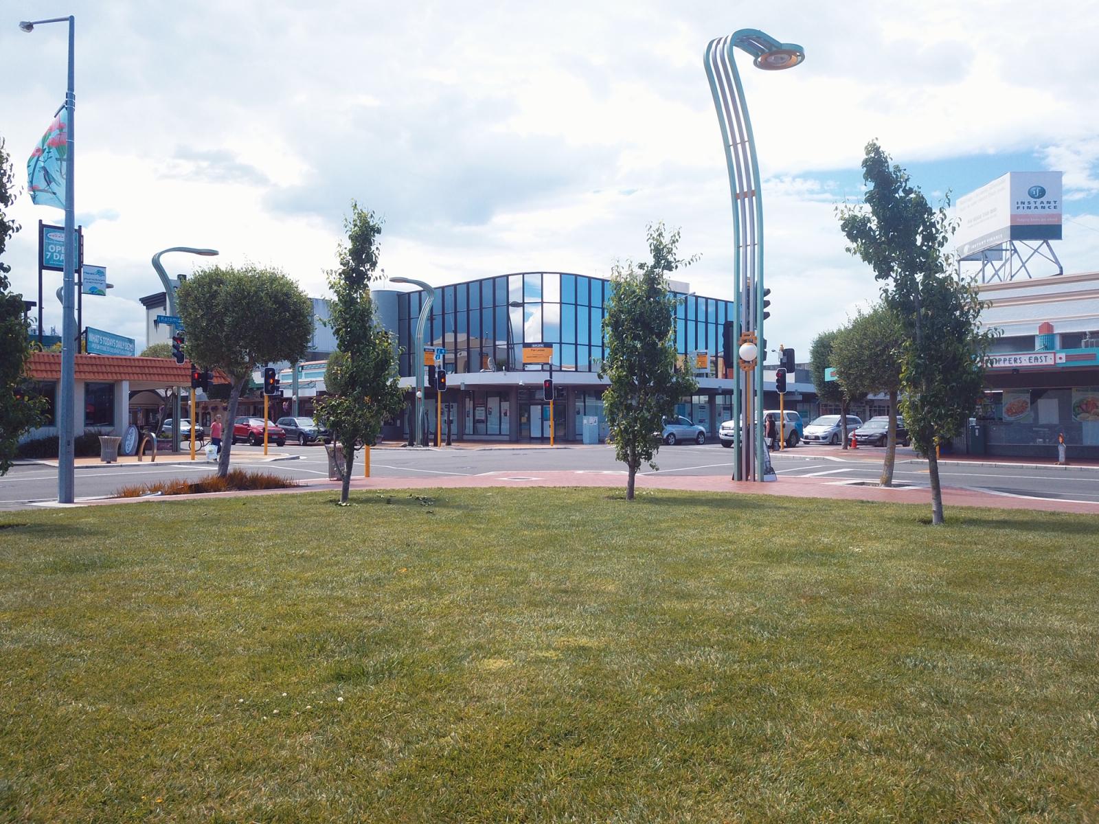 100 Karamu Road North, Hastings