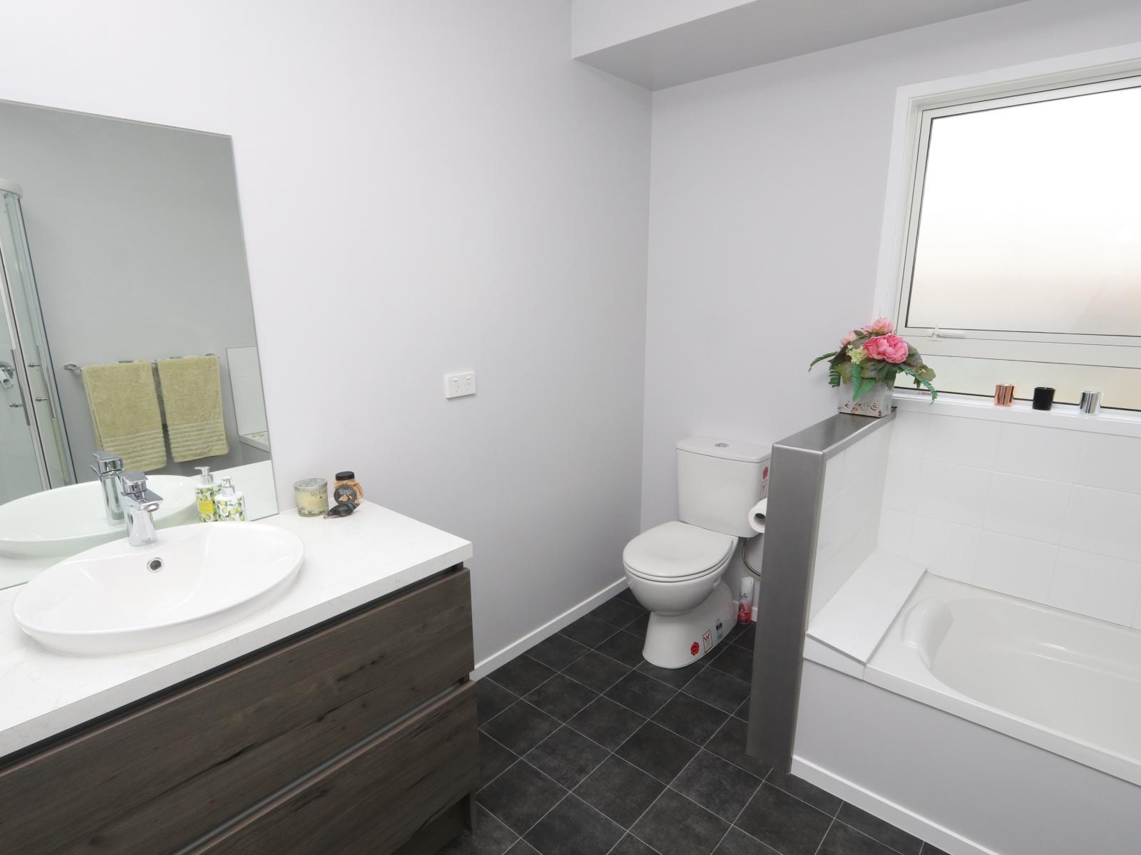 31 Chertsey Kyle Road, Chertsey