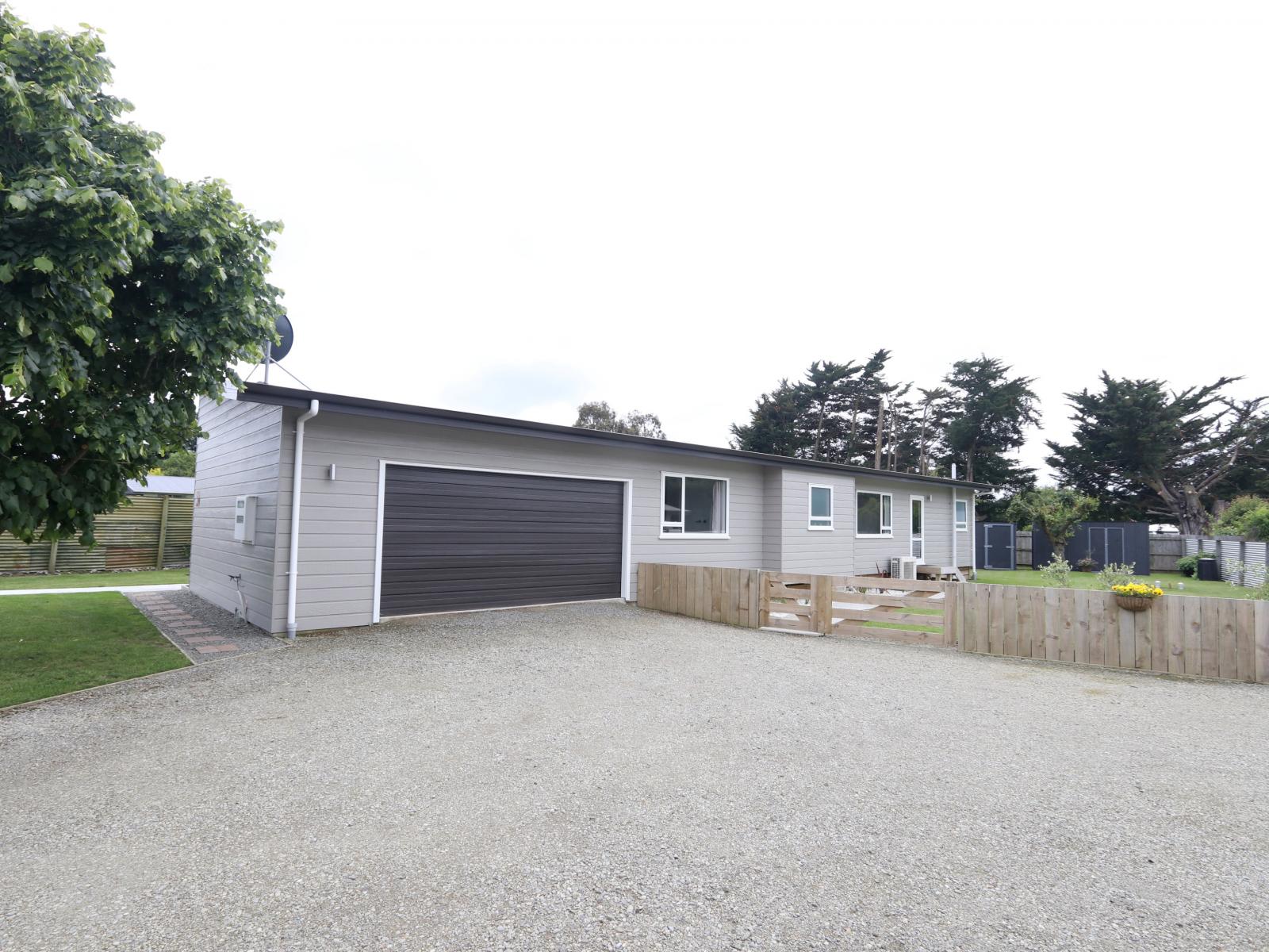 31 Chertsey Kyle Road, Chertsey