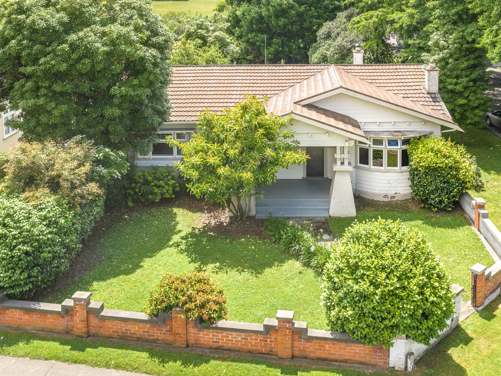 107 Anzac Parade, Whanganui East