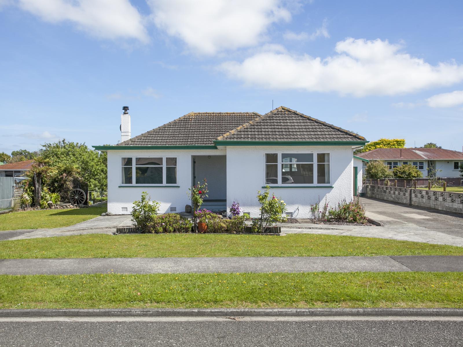 9 Rata Street, Roslyn