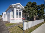 354 Botanical Road, West End