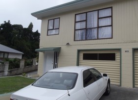 1/77 Shakespeare Road, Bluff Hill