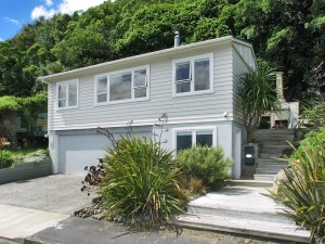 Property for sale 75 Moana Road