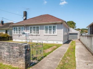 Property for sale 20 Churton Crescent