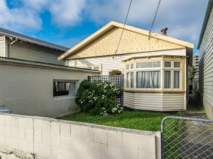 Property for sale 221 Adelaide Road