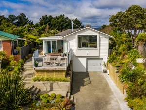 Property for sale 7 Tirowhanga Road