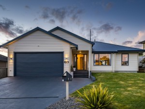 Property for sale 80 Aotea Drive