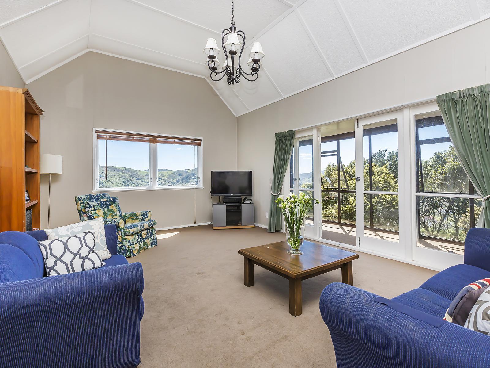 8 Shotter Street, Karori